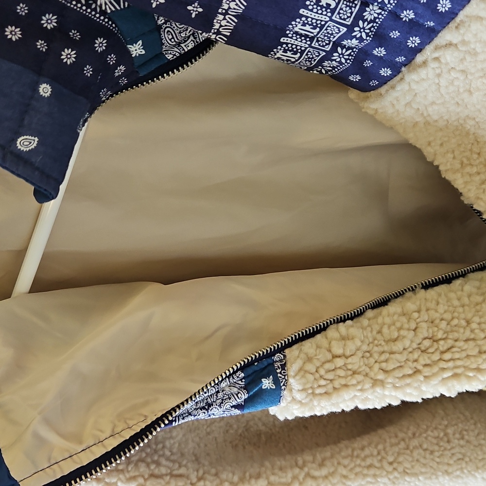 Patchwork Sherpa Jacket - Blue and Cream - Picture 5 of 7